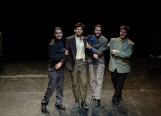 «Αυτό που γεννιέται και πεθαίνει στο φως» στο Μικρό Θέατρο Αγρινίου