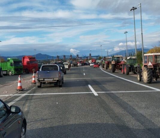 Ιόνια Οδός: Πως θα διεξάγεται η κυκλοφορία μετά το επ’ αόριστον μπλόκο των αγροτών στο Αγγελόκαστρο