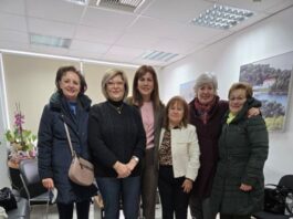 INNER WHEEL Αγρινίου: Στήριξη στις ευάλωτες κοινωνικές ομάδες μέσα από το Χριστουγεννιάτικο Bazaar