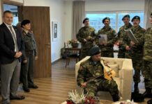 Τα κάλαντα στο Δήμαρχο Μεσολογγίου έψαλαν η Δημοτική Φιλαρμονική και το 2/39 Σύνταγμα Ευζώνων