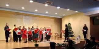 Η χριστουγεννιάτικη εκδήλωση των Κατηχητικών στον Αστακό
