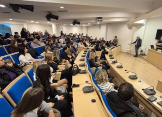 ΕΠΑΛ Αμφιλοχίας: Η απονομή βεβαιώσεων επαγγελματικής κατάρτισης στους σπουδαστές του στο Δημαρχείο