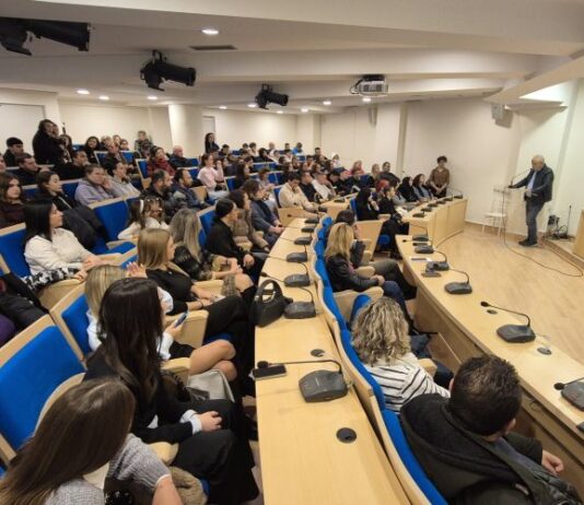 ΕΠΑΛ Αμφιλοχίας: Η απονομή βεβαιώσεων επαγγελματικής κατάρτισης στους σπουδαστές του στο Δημαρχείο