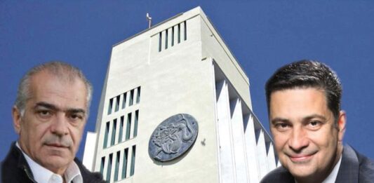 Γ. Παπαναστασίου: Με «σταματικά» κόλπα πατά σε δύο «βάρκες» για το μέλλον