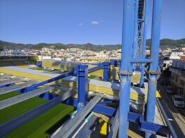 Μπαίνει το στέγαστρο στη μικρή εξέδρα στο γήπεδο του Παναιτωλικού