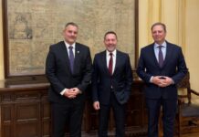 Mε… μέσον σε Στουρνάρα για μια χορηγία της ΤτΕ