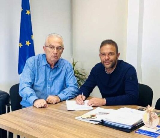 Υπογραφές στην προγραμματική σύμβαση μεταξύ Δήμου Αμφιλοχίας και ΤΕΕ