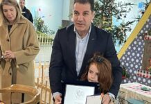 «Ζωγραφίζω το μέλλον της πόλης μου!»: Μια βράβευση δημιουργίας μαθητών του Αγρινίου