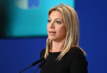 Όλοι οι γονείς των Τεμπών απέναντι στην Καρυστιανού