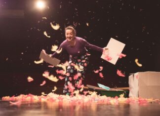 «Μικρό Θέατρο»: «Κοίτα πάλι!» – Μια παράσταση για νήπια και βρέφη από 8 μηνών και άνω