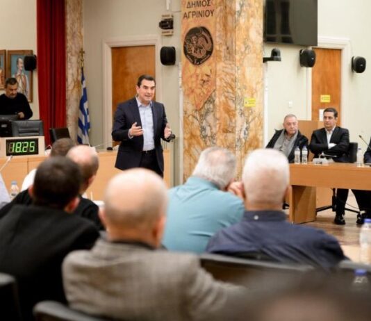 Η ΝΔ «δανείστηκε»… γραφεία από το Δήμο Αγρινίου