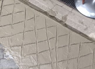 Τον αισθητικό κανιβαλισμό της Στοάς Παπαγιάννη καταγγέλλει ο Εμπορικός Σύλλογος