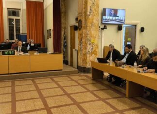 Σκόρπισαν οι… Παναιτωλικάρες του Δημοτικού Συμβουλίου στο Αγρίνιο για να δουν Ολυμπιακό και CHL