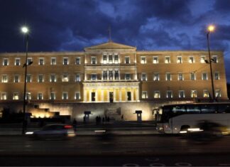 Οι «σκιές» για τη Συνταγματική Αναθεώρηση