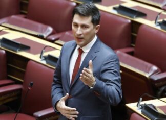 ΠΑΣΟΚ: Προσυνεδριακός διάλογος στο Αγρίνιο με τον Παύλο Χρηστίδη