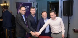 Παρουσία πολλών φίλων της η Α.R.T. 4 BUILDINGS έκοψε την πίτα της