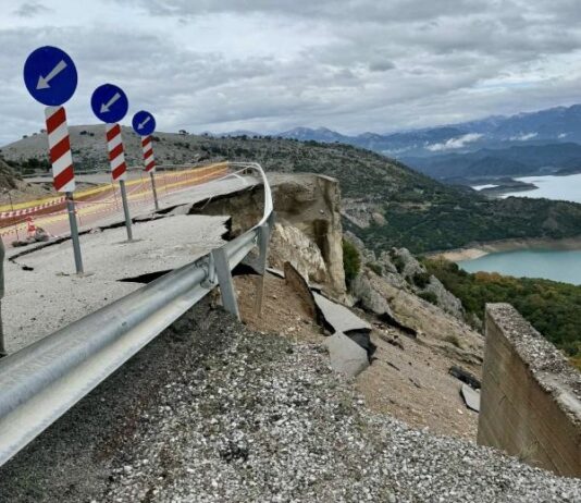 Ενημέρωση για την αποκατάσταση του δρόμου Αλευράδα έως τη Γέφυρα Τατάρνας ζητά ο Σπ. Σκιαδαρέσης