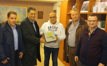 Απινιδωτή στη ΔΟΥ δώρισε ο Δήμος Αγρινίου