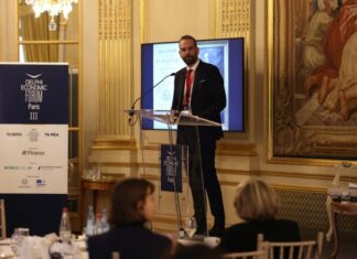 Ομιλία Φαρμάκη στο Παρίσι για τα 200 χρόνια από την Έξοδο του Μεσολογγίου