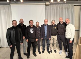 Πάντα ευαίσθητη η «Metal Union»: Δώρισε απινιδωτή στον Ερυθρό Σταυρό Αγρινίου