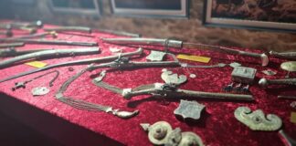 Αιτωλικό: Εγκαινιάστηκε η Έκθεση Φορεσιάς – Οπλισμού Ιστορικών και Κειμηλίων