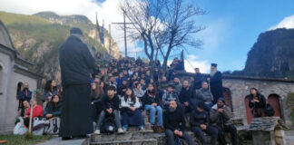 Στα βήματα του Αγίου Παϊσίου: Πεζοπορία στην Ιερά Μονή Στομίου