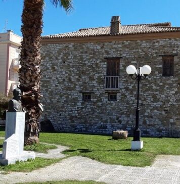 Ανακατασκευή στο Μουσείο Παλαμά και πλατεία Ολυμπιακού Ιδεώδους με συνδρομή Παυλόπουλου