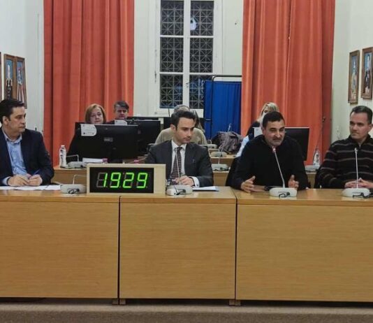 Η Πυροσβεστική θα απαντά και στην κριτική για τη Δημοτική Αρχή;