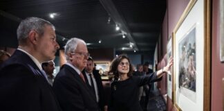 Παρουσία Τασούλα τα εγκαίνια της έκθεσης για τα 200 χρόνια από την Έξοδο στο Μουσείο Μπενάκη