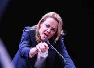 ΔΗΠΕΘΕ Αγρινίου: «PRIMA FACIE» με τη Λένα Παπαληγούρα