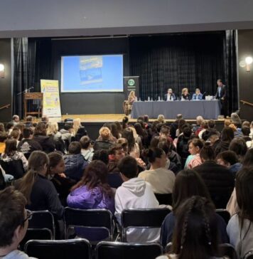 Mε μεγάλη συμμετοχή η ημερίδα για τον Ψηφιακό Εθισμό και το Dark Web