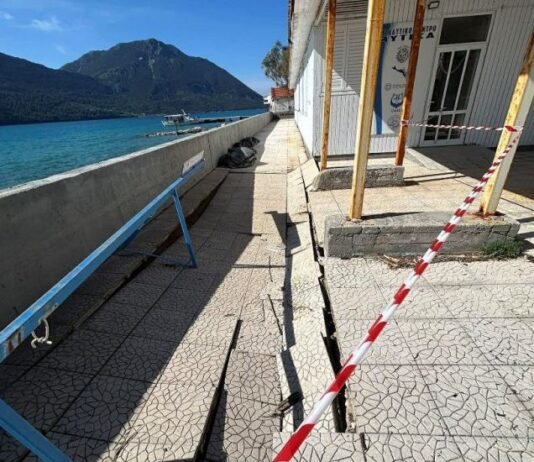 Kινητοποίηση του Δήμου Ξηρομέρου για την καθίζηση στον περιβάλλοντα χώρο του παλαιού Κ.Υ. Μύτικα