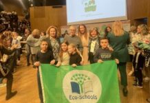 Τα «Οικολογικά Σχολεία» βραβεύουν το 4ο Δημοτικό Σχολείο Αγρινίου με την Πράσινη Σημαία!