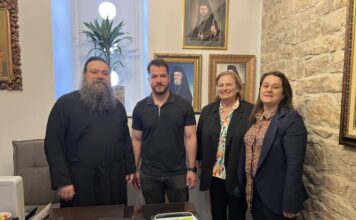 Δήμος Μεσολογγίου: Παράδοση απινιδωτή στον Ιερό Μητροπολιτικό Ναό Αγίου Σπυρίδωνος