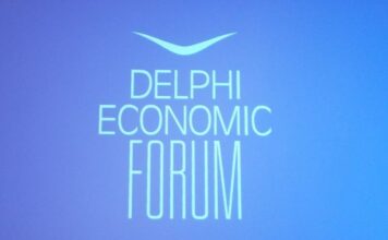 «Μουδιασμένοι» με τους υπουργούς οι επιχειρηματίες στους Δελφούς