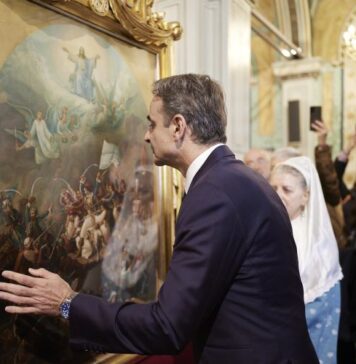 Δήμος Μεσολογγίου: Όσοι χλευάζουν τον ασπασμό της Εικόνας διά του Πρωθυπουργού, ασεβούν απέναντι στους Μεσολογγίτες