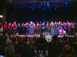 Συγκλονιστική η πρωτότυπη μουσική παράσταση «Μνήμη από σπαθί και μύρο…»