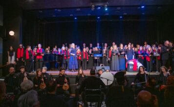 Συγκλονιστική η πρωτότυπη μουσική παράσταση «Μνήμη από σπαθί και μύρο…»