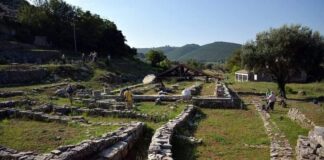 Θέρμο: Συνεργασία Δήμου, Περιφέρειας και Υπουργείου για την ανάδειξη του αρχαιολογικού χώρου