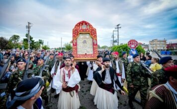 Πάνδημη η υποδοχή της Εικόνας της Παναγίας «Άξιον Εστί» στο Μεσολόγγι