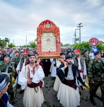 Πάνδημη η υποδοχή της Εικόνας της Παναγίας «Άξιον Εστί» στο Μεσολόγγι