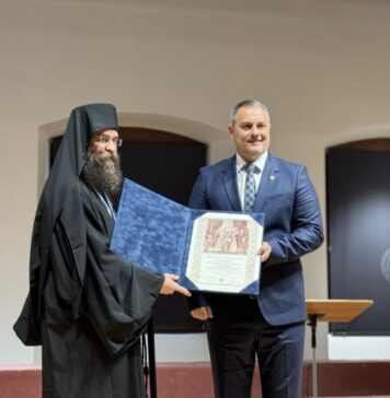 Επίτιμος Δημότης Μεσολογγίου ο Πρωτοεπιστάτης του Αγίου Όρους Γέροντας Αβραάμ
