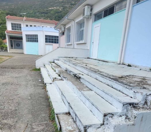 Διαμαρτυρίες στον Εμπεσό για το «Μαριέττα Γιαννάκου»