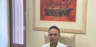 Κέκελος για επίσκεψη Παπασταύρου: Παθογένεια όταν κλειστές συναντήσεις αποκτούν το μανδύα ευρείας διαβούλευσης