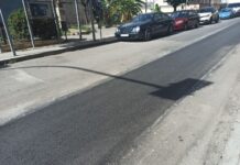 Ο εργολάβος του φυσικού αερίου κάτι προσπαθεί