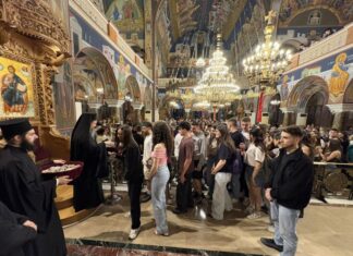 Τελέστηκαν Ιερές Παρακλήσεις για τους διαγωνιζομένους στις Πανελλαδικές Εξετάσεις