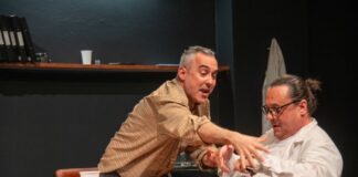 «Περίπου εγώ… λίγο πριν την υπέροχη τρέλα» στο Μικρό Θέατρο