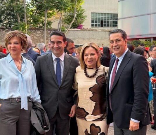 Μια κοινοβουλευτική… φωτογραφία
