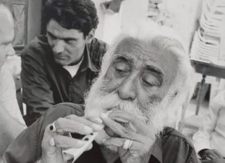 «Διεξόδος»: Το πανηγύρι του Αη Συμιού μέσα από τις φωτογραφίες του Κώστα Μπαλάφα