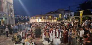 Ο Εσπερινός του Αγίου Πνεύματος στο Παναιτώλιο